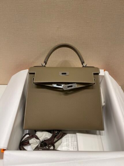 hm kelly 28cm etoupe epsom leather silver hardware