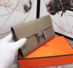 hm clutch constance 20.5 khaki calfskin silver hardware