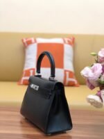 kelly mini 20 bag in black smooth calfskin with silver hardware
