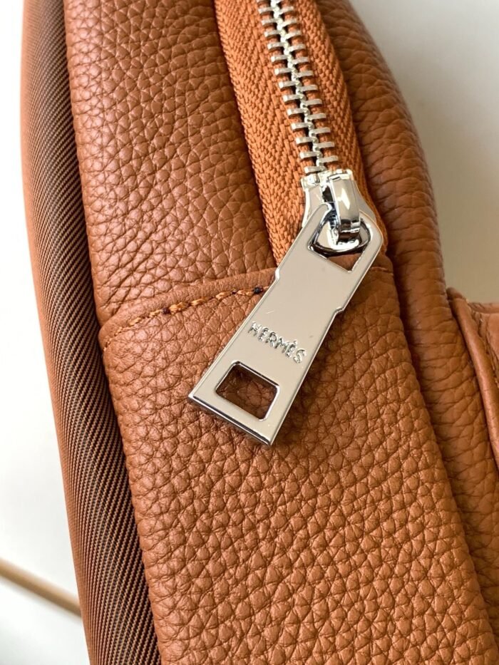 HERM Cross Body Bag - 图片 6