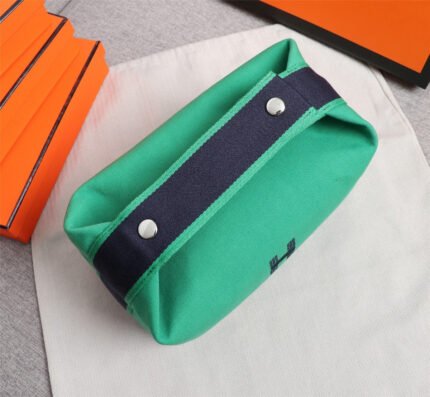 hm bride a brac 25 jade canvas