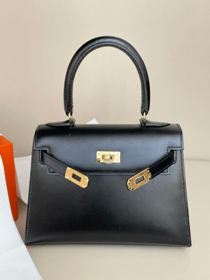 kelly mini 20 bag in black smooth calfskin with gold hardware