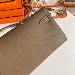 kelly cut 31 in mocha brown calfskin with gold hardware