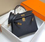 kelly 28cm in noir epsom calfskin gold hardware