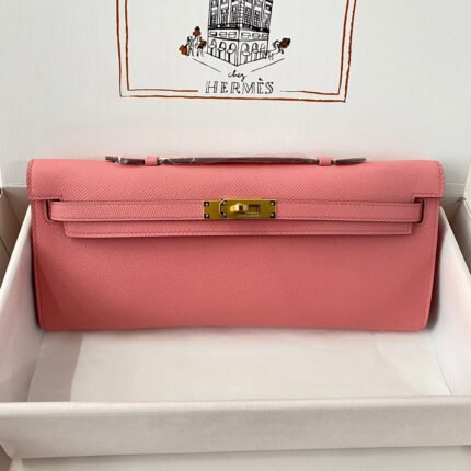kelly cut 31 in salmon pink calfskin with gold hardware
