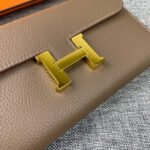 hm clutch constance 22 ash brown calfskin gold hardware