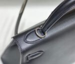 kelly 28cm in noir epsom calfskin silver hardware