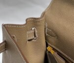kelly 25cm in etoupe epsom calfskin gold hardware