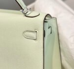 kelly 25cm in vert fizz swift calfskin silver hardware