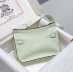hm jypsiere shoulder bag 23 in light green calfskin silver hardware