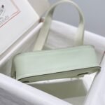 hm jypsiere shoulder bag 23 in light green calfskin silver hardware