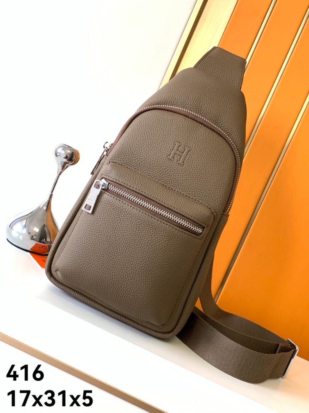 6C91DCED-3F3D-45F7-86AC-BBF37B746A34.jpg HERM Cross Body Bag - 图片 1