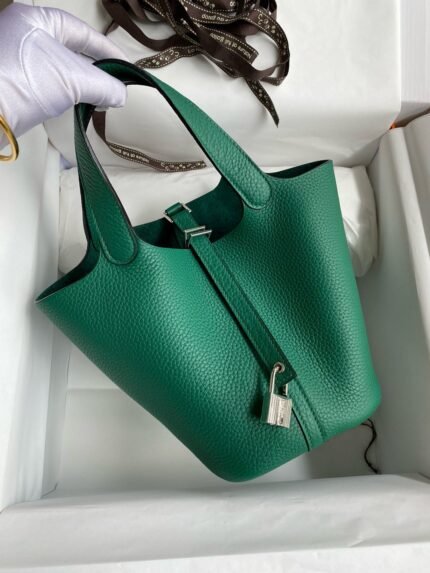 picotin lock 18 emerald togo gold hardware