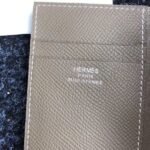 HERM MC?? Euclide Card Holder In Taupe Epsom Leather - 图片 3