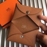 HERM Calvi Card Holder In Gold  Epsom Leather - 图片 3