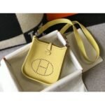 HERM Evelyne III TPM Mini Bag In Jaune Poussin Clemence Leather - 图片 4