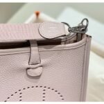 HERM Evelyne III TPM Bag In Mauve Pale Clemence Leather - 图片 5