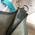 HERM Evelyne III TPM Bag In Vert Amande Clemence Leather - 图片 8