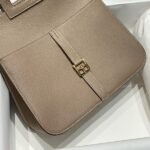HERM Halzan 25 Bag in Gris Asphalt Clemence Leather - 图片 4