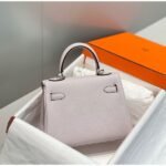 HERM Kelly 20cm Bag In Mauve Pale Clemence Leather PHW - 图片 3
