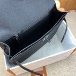 HERM Kelly Depeches 36 Monochrome Briefcase in Clemence Leather - 图片 7
