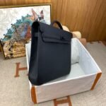 HERM Kelly Depeches 36 Monochrome Briefcase in Clemence Leather - 图片 9