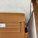 HERM Kelly Messenger Bag in Gold Clemence Leather - 图片 3