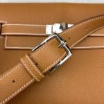 HERM Kelly Messenger Bag in Gold Clemence Leather - 图片 6