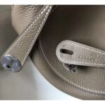 HERM Lindy 26cm Bag In Taupe Grey Clemence Leather - 图片 4
