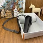 HERM Sac a Depeches 21 Bag in Etain Clemence Leather - 图片 9