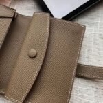 HERM Bearn Mini Wallet In Taupe Epsom Leather - 图片 5