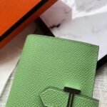 HERM Bearn Mini Wallet In Vert Criquet Epsom Leather - 图片 2