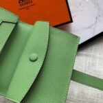 HERM Bearn Mini Wallet In Vert Criquet Epsom Leather - 图片 5
