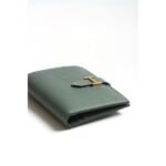 HERM Bearn Compact Handmade Wallet in Vert Amande Chevre Mysore Goatskin - 图片 3