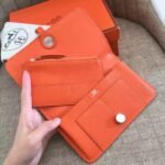 HERM Dogon Duo Wallet In Orange Clemence Leather - 图片 3