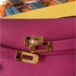 herm kelly classique to go wallet in magnolia epsom calfskin