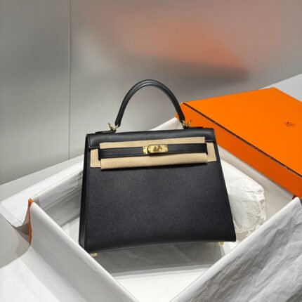 kelly 25cm in noir epsom calfskin gold hardware