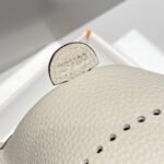 mini neo 18 evelyne bag in grey grained calfskin