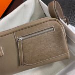 boston nouveau on boby 29 shoulder bag in coffee brown calfskin