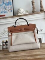herbag zip 31 laquered bag in off white mix red h plume canvas