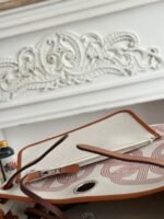 herbag zip 31 laquered bag in off white mix red h plume canvas