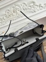 herbag zip 31 laquered bag in off white mix blue h plume canvas