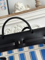 herbag zip 31 laquered bag in blue mix red h plume canvas