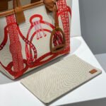 steeple 28 bag in off white mix red canvas and brown calfskin