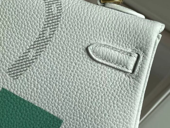 birkin 25 bag in white calfskin with colorful sticker