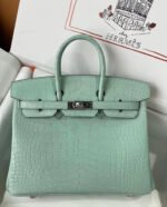 Herm&egrave;s Birkin 25-30 mint green matte crocodile leather