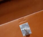 Hermes Kelly brown gold leather full-sewn saddle leather with silver buckles, 40cm long - Image 9