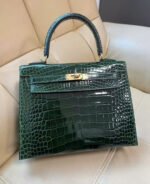 Herm&egrave;s Kelly 25 gold buckle American crocodile shiny emerald green custom