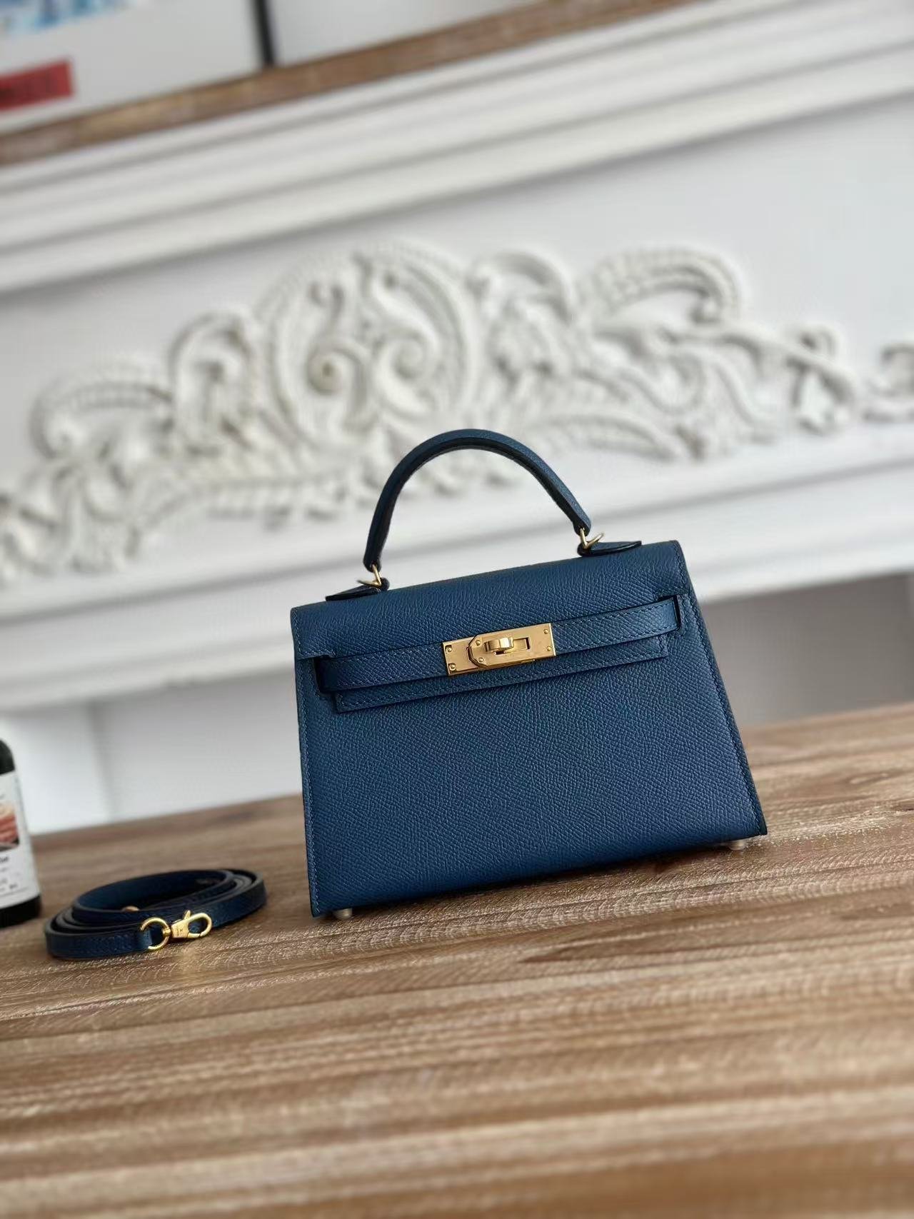 1882BA27-C66B-1881-9B0A-1BE4873FA7AD.jpg Hermes Kelly Mini 19 Custom-made - Image 1