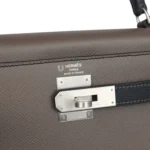 Hermes Special Order (HSS) Kelly Sellier 28 Etain and Black Epsom Brushed Palladium Hardware - Image 7